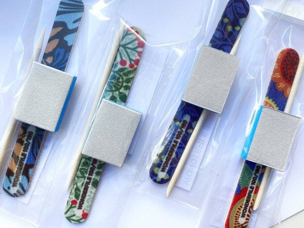 Одноразовий набір Wonderfile (пилка з принтом 100/180, баф 180/240 апельсинова палочка для манікюру)