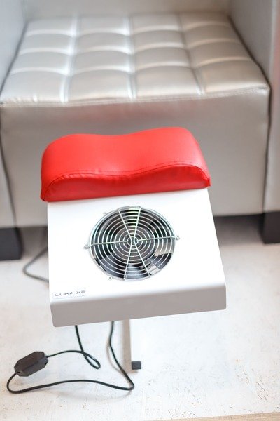 Витяжка для педикюру Ulka X2Р Біла (40 Вт) (зі стійкою) Тринога біла, Подушка біла