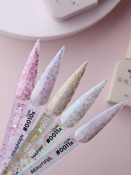 База DNKa Cover Base №0011В (Нежно-розовый с кусочками нежно-розовой, голубой и желтой потали), 12 мл