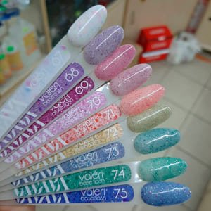 Кольорова база Valeri Dots base №067 (Молочний з кольоровою крихтою), 6 мл