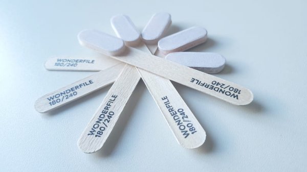 Пилка-баф Wonderfile 180/240 з принтом