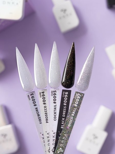 База DNKa Cover Base №0093 (Холодный молочный с розовой поталью), 12 мл