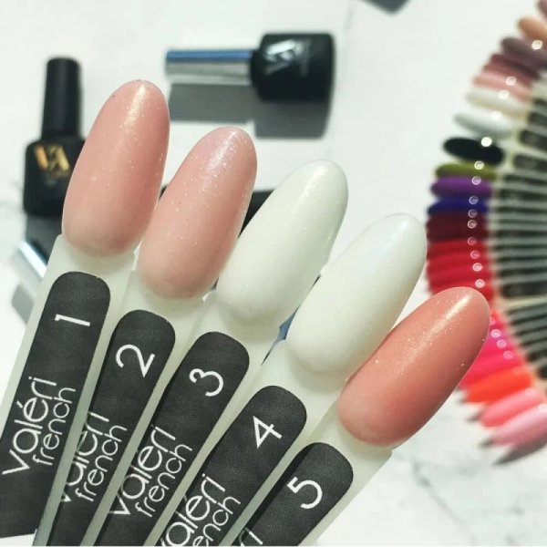 Кольорова база Valeri French base №004 (Білий з синім мікроблиском), 30 мл